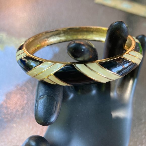 J Crew black, gold and white bangle bracelet - Picture 2 of 8